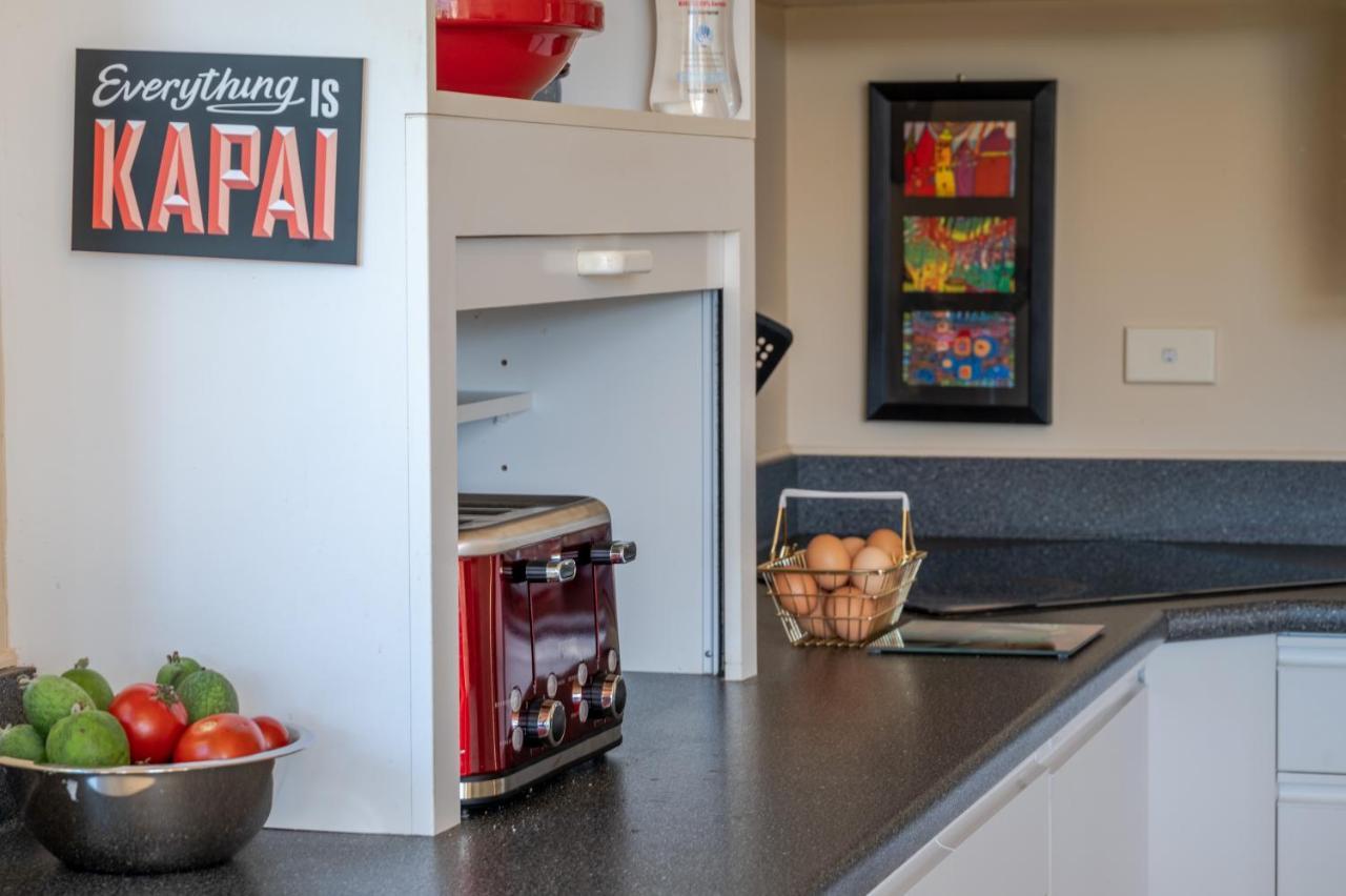 Rose On The Bay - Akaroa Holiday Home Bagian luar foto